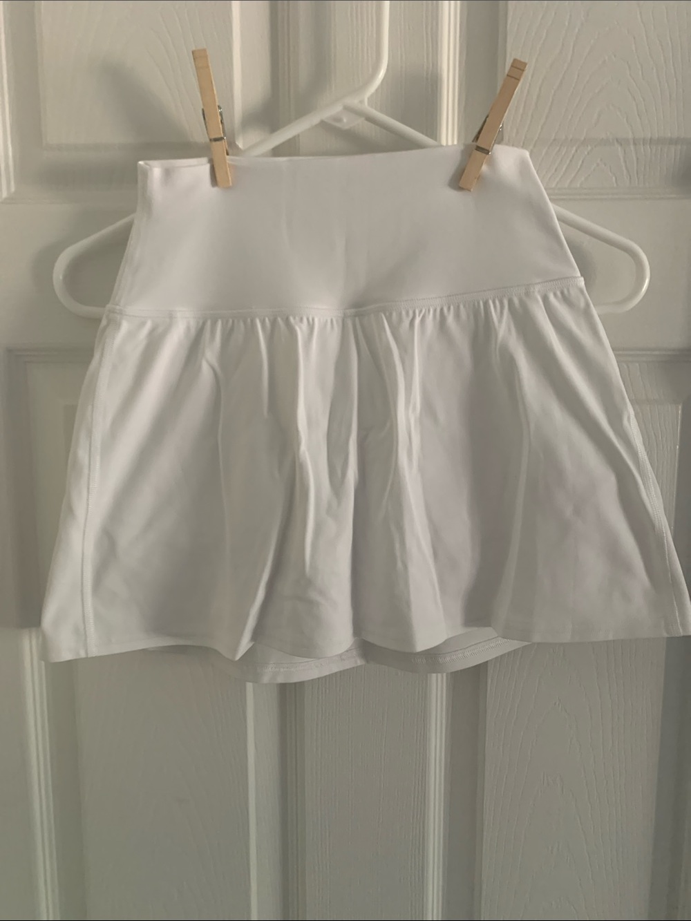 Lululemon white skirt